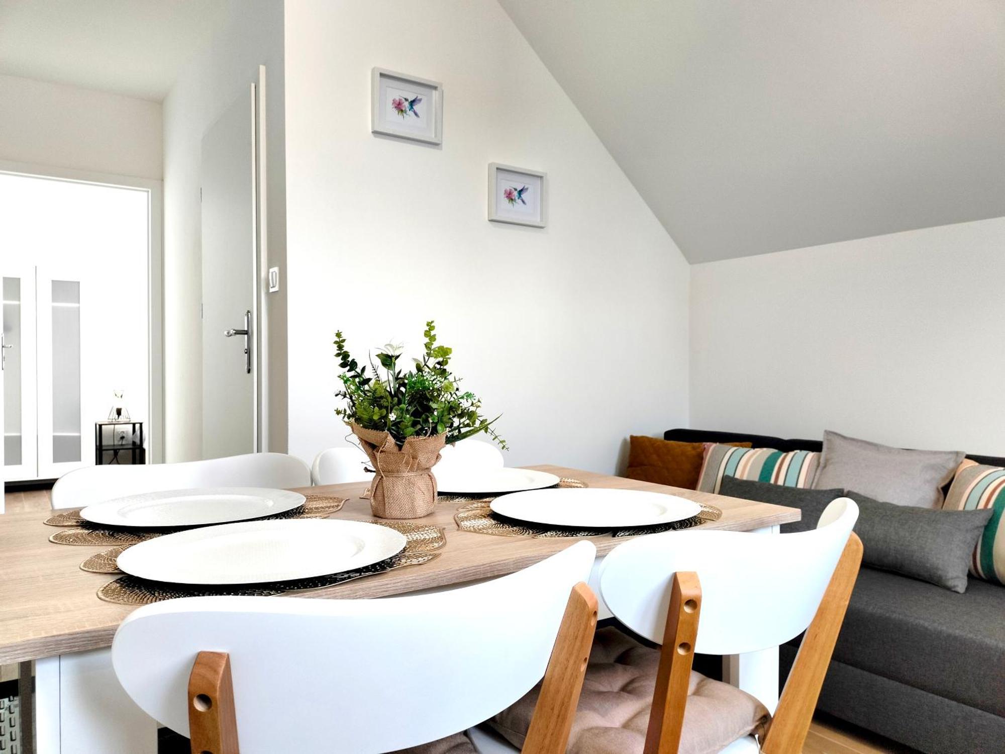 Agroturystyka Jodlowa - Rodzinne Apartamenty W Centrum Gor Swietokrzyskich - Sala Zabaw, Zwierzeta, Bilard Krajno-Zagorze Exterior photo