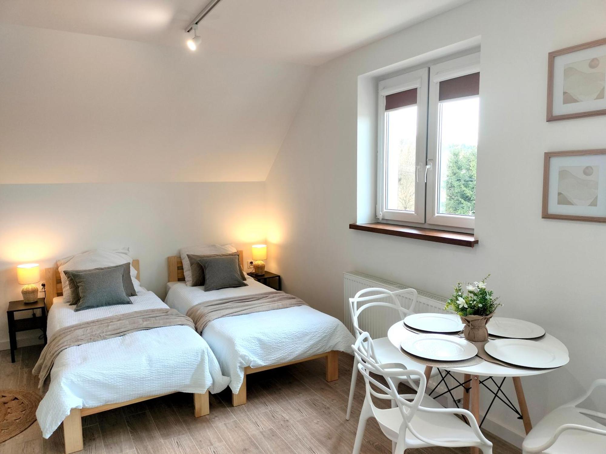 Agroturystyka Jodlowa - Rodzinne Apartamenty W Centrum Gor Swietokrzyskich - Sala Zabaw, Zwierzeta, Bilard Krajno-Zagorze Exterior photo
