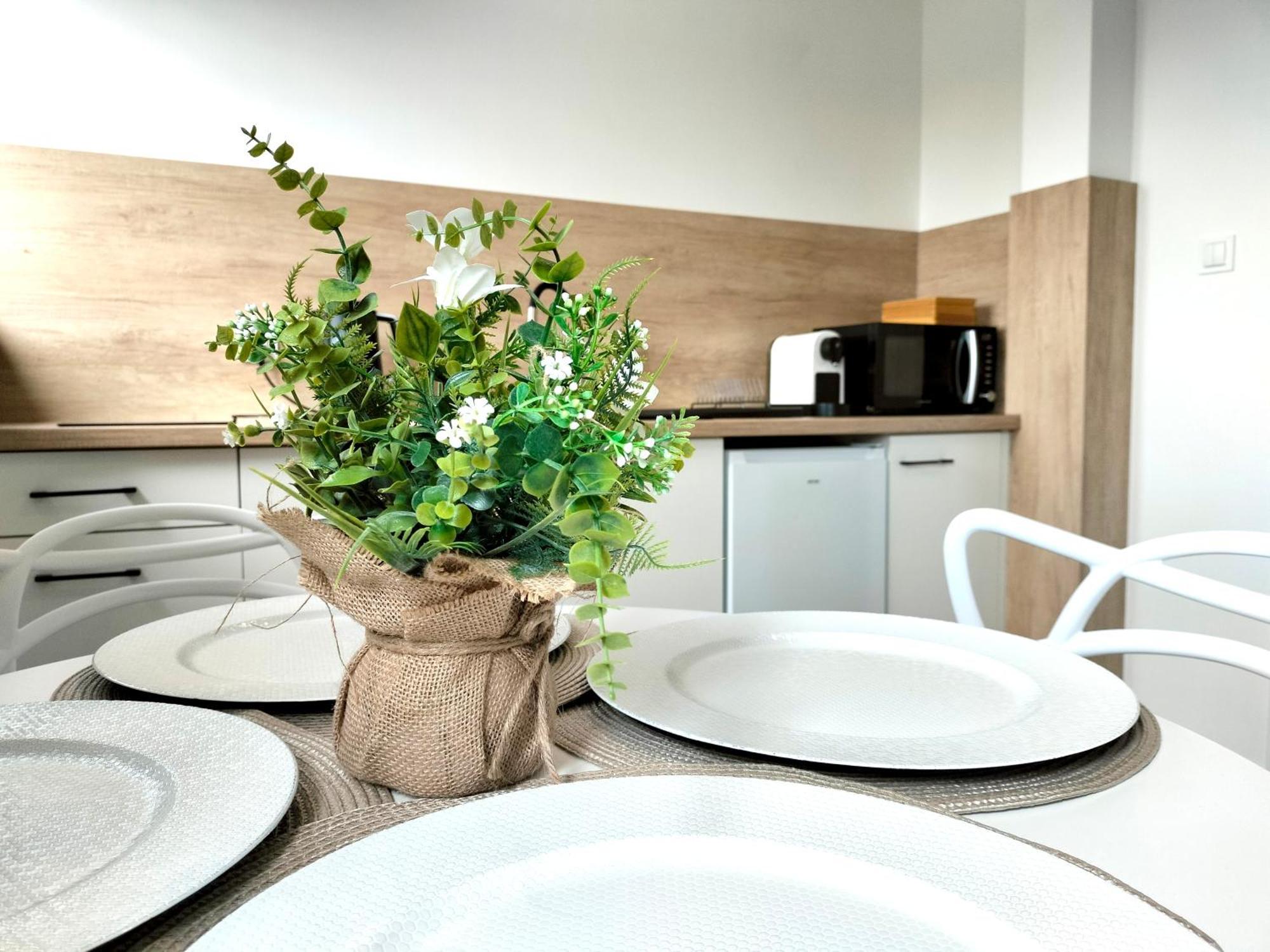 Agroturystyka Jodlowa - Rodzinne Apartamenty W Centrum Gor Swietokrzyskich - Sala Zabaw, Zwierzeta, Bilard Krajno-Zagorze Exterior photo